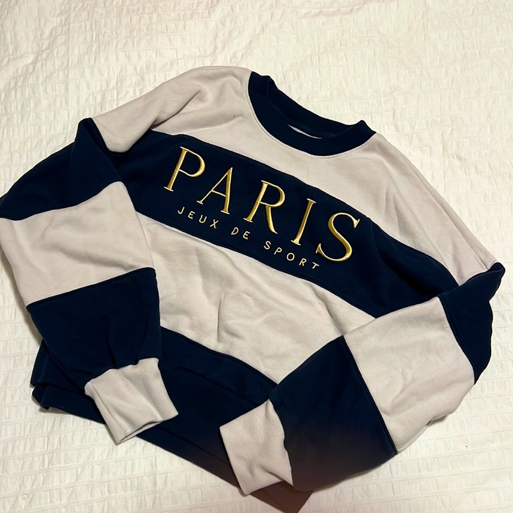 COPY - Abercrombie rugby striped navy and cream Paris cropped sweatshirt